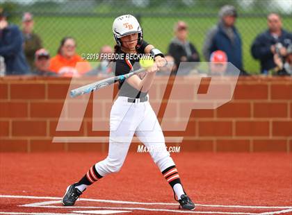Thumbnail 2 in Tom Bean vs. Honey Grove (UIL 2A Regional Quarterfinal) photogallery.
