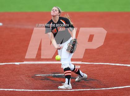 Thumbnail 2 in Tom Bean vs. Honey Grove (UIL 2A Regional Quarterfinal) photogallery.