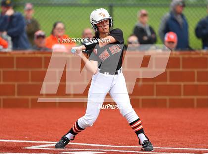 Thumbnail 1 in Tom Bean vs. Honey Grove (UIL 2A Regional Quarterfinal) photogallery.
