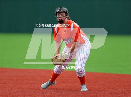 Thumbnail 1 in Tom Bean vs. Honey Grove (UIL 2A Regional Quarterfinal) photogallery.