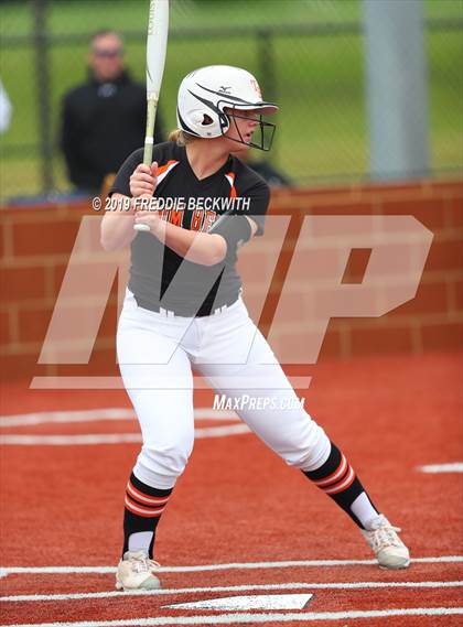 Thumbnail 1 in Tom Bean vs. Honey Grove (UIL 2A Regional Quarterfinal) photogallery.