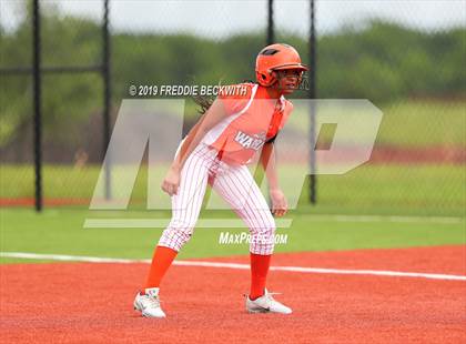 Thumbnail 1 in Tom Bean vs. Honey Grove (UIL 2A Regional Quarterfinal) photogallery.