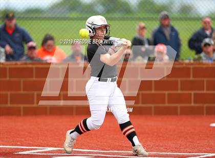 Thumbnail 3 in Tom Bean vs. Honey Grove (UIL 2A Regional Quarterfinal) photogallery.