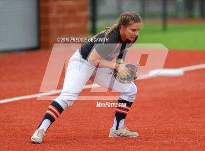 Thumbnail 1 in Tom Bean vs. Honey Grove (UIL 2A Regional Quarterfinal) photogallery.