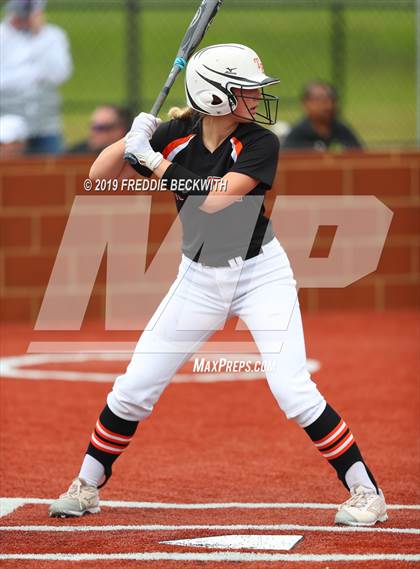 Thumbnail 2 in Tom Bean vs. Honey Grove (UIL 2A Regional Quarterfinal) photogallery.