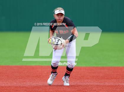 Thumbnail 3 in Tom Bean vs. Honey Grove (UIL 2A Regional Quarterfinal) photogallery.