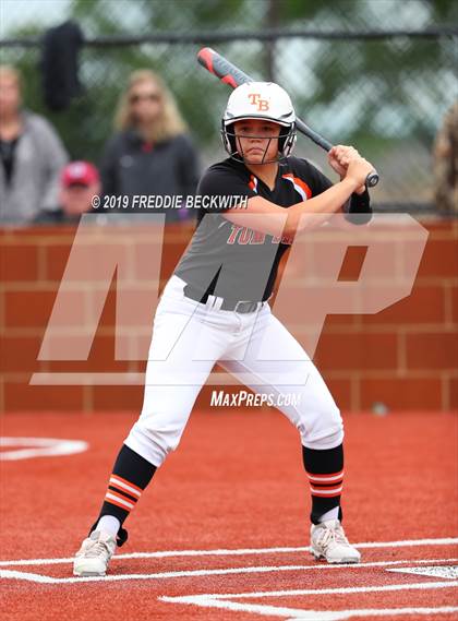Thumbnail 2 in Tom Bean vs. Honey Grove (UIL 2A Regional Quarterfinal) photogallery.