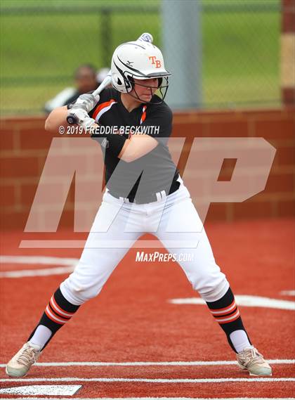 Thumbnail 2 in Tom Bean vs. Honey Grove (UIL 2A Regional Quarterfinal) photogallery.