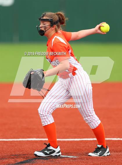 Thumbnail 2 in Tom Bean vs. Honey Grove (UIL 2A Regional Quarterfinal) photogallery.