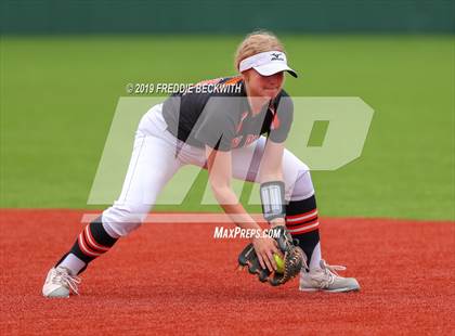 Thumbnail 1 in Tom Bean vs. Honey Grove (UIL 2A Regional Quarterfinal) photogallery.
