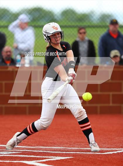 Thumbnail 3 in Tom Bean vs. Honey Grove (UIL 2A Regional Quarterfinal) photogallery.