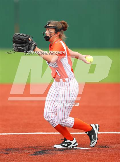 Thumbnail 1 in Tom Bean vs. Honey Grove (UIL 2A Regional Quarterfinal) photogallery.