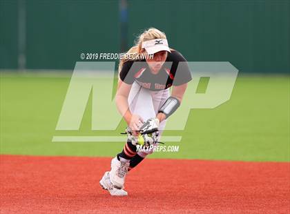 Thumbnail 2 in Tom Bean vs. Honey Grove (UIL 2A Regional Quarterfinal) photogallery.
