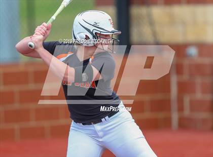 Thumbnail 1 in Tom Bean vs. Honey Grove (UIL 2A Regional Quarterfinal) photogallery.