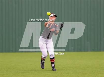Thumbnail 1 in Tom Bean vs. Honey Grove (UIL 2A Regional Quarterfinal) photogallery.