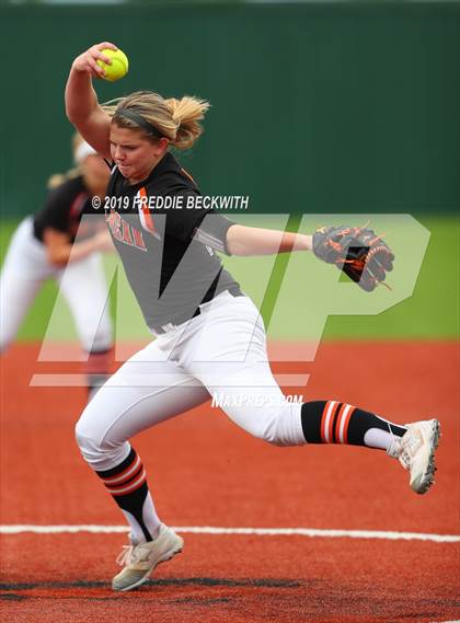Thumbnail 2 in Tom Bean vs. Honey Grove (UIL 2A Regional Quarterfinal) photogallery.
