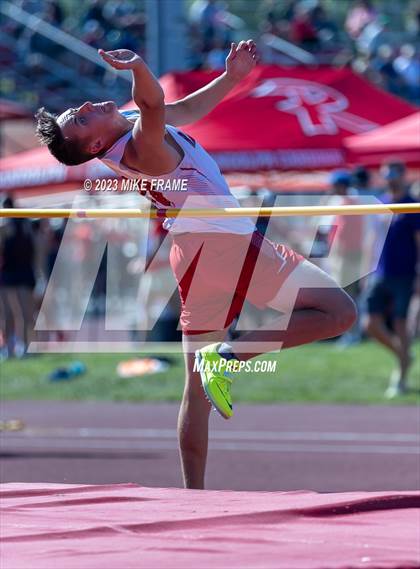 Thumbnail 1 in NYS Section 6 Class D Meet photogallery.