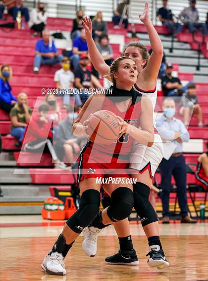 Thumbnail 3 in Muenster @ Pottsboro photogallery.
