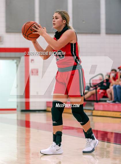 Thumbnail 3 in Muenster @ Pottsboro photogallery.