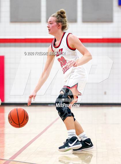 Thumbnail 3 in Muenster @ Pottsboro photogallery.