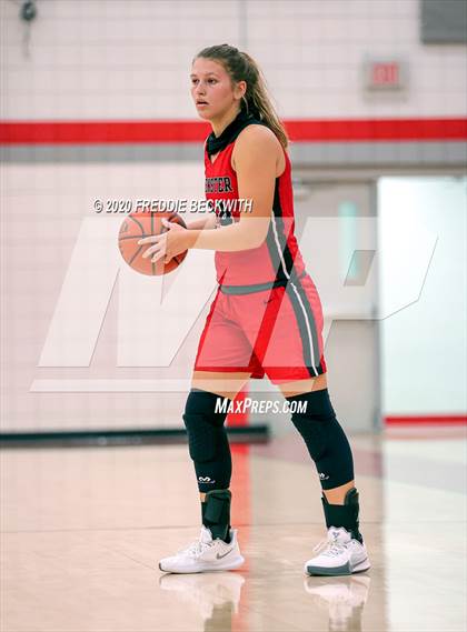 Thumbnail 3 in Muenster @ Pottsboro photogallery.