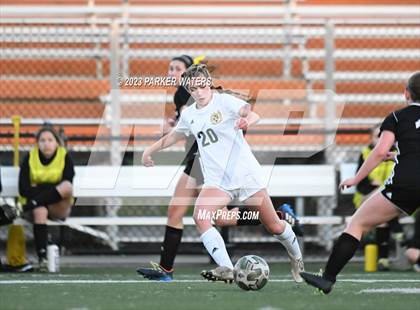 Thumbnail 3 in Baton Rouge @ St. Mary's Dominican (Div I Bi-District Playoff) photogallery.
