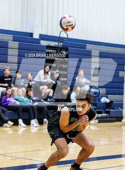 Thumbnail 3 in D'Evelyn vs. Cheyenne Mountain photogallery.