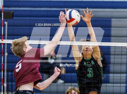 Thumbnail 1 in D'Evelyn vs. Cheyenne Mountain photogallery.