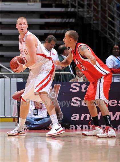 Thumbnail 2 in King vs. Mater Dei (CIF SS D1-AA Final)  photogallery.