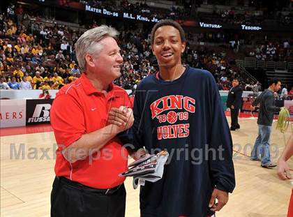 Thumbnail 2 in King vs. Mater Dei (CIF SS D1-AA Final)  photogallery.