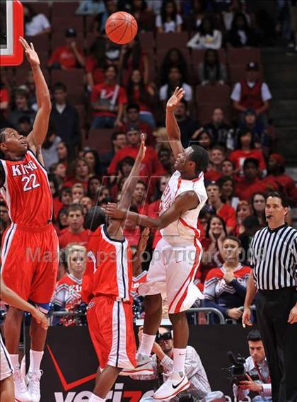 Thumbnail 3 in King vs. Mater Dei (CIF SS D1-AA Final)  photogallery.