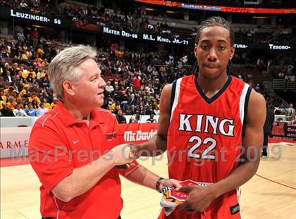 Thumbnail 3 in King vs. Mater Dei (CIF SS D1-AA Final)  photogallery.