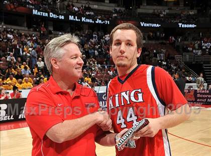 Thumbnail 2 in King vs. Mater Dei (CIF SS D1-AA Final)  photogallery.