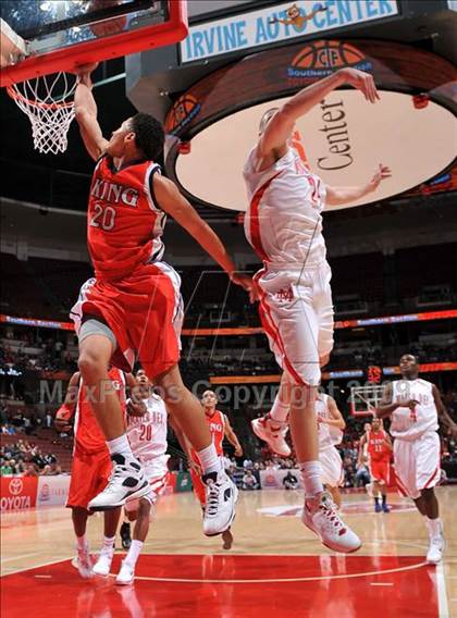 Thumbnail 1 in King vs. Mater Dei (CIF SS D1-AA Final)  photogallery.