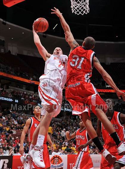 Thumbnail 2 in King vs. Mater Dei (CIF SS D1-AA Final)  photogallery.