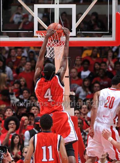 Thumbnail 2 in King vs. Mater Dei (CIF SS D1-AA Final)  photogallery.