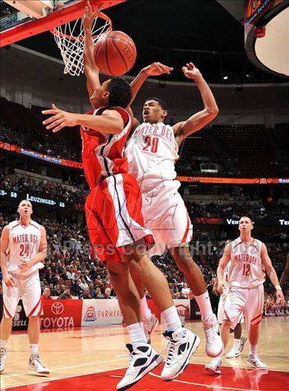 Thumbnail 1 in King vs. Mater Dei (CIF SS D1-AA Final)  photogallery.