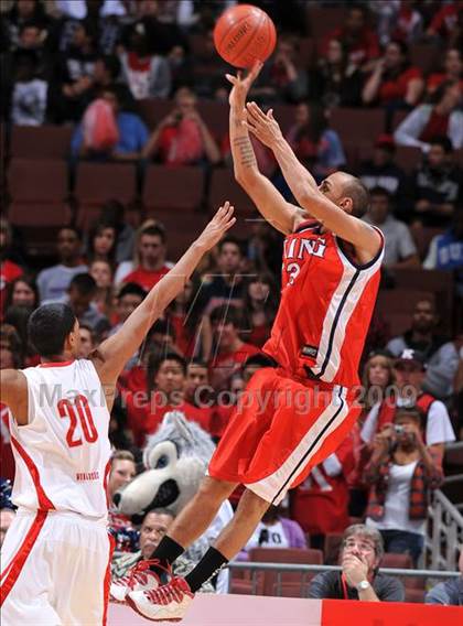 Thumbnail 1 in King vs. Mater Dei (CIF SS D1-AA Final)  photogallery.