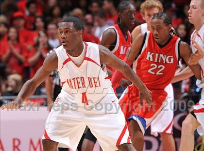 Thumbnail 2 in King vs. Mater Dei (CIF SS D1-AA Final)  photogallery.