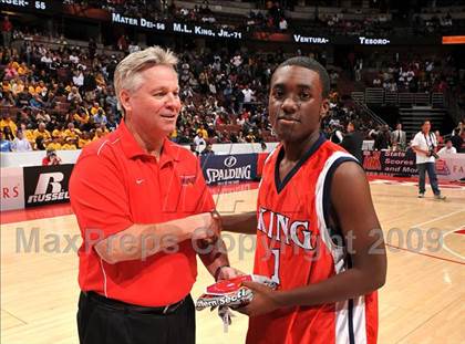 Thumbnail 3 in King vs. Mater Dei (CIF SS D1-AA Final)  photogallery.