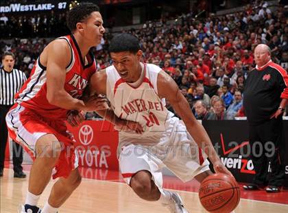 Thumbnail 3 in King vs. Mater Dei (CIF SS D1-AA Final)  photogallery.