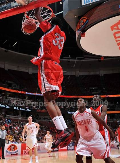 Thumbnail 2 in King vs. Mater Dei (CIF SS D1-AA Final)  photogallery.