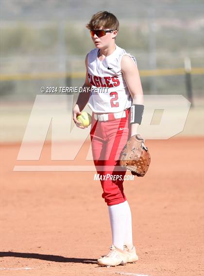 Thumbnail 2 in Prescott vs Ironwood (Sunrise Mountain Invitational) photogallery.