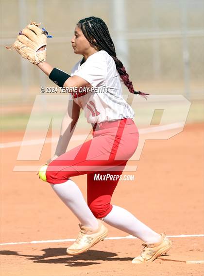 Thumbnail 3 in Prescott vs Ironwood (Sunrise Mountain Invitational) photogallery.