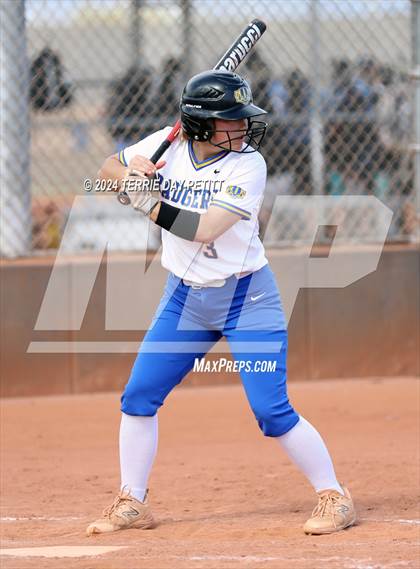 Thumbnail 2 in Prescott vs Ironwood (Sunrise Mountain Invitational) photogallery.