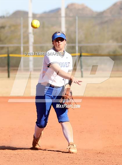 Thumbnail 3 in Prescott vs Ironwood (Sunrise Mountain Invitational) photogallery.