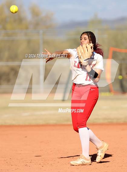 Thumbnail 3 in Prescott vs Ironwood (Sunrise Mountain Invitational) photogallery.