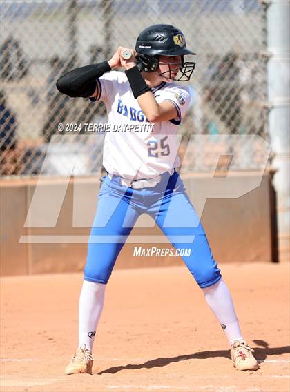 Thumbnail 2 in Prescott vs Ironwood (Sunrise Mountain Invitational) photogallery.