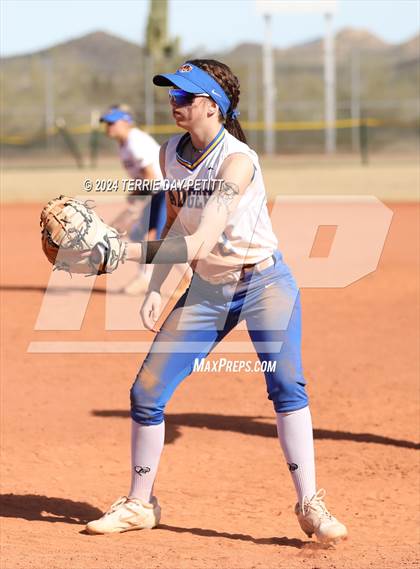 Thumbnail 3 in Prescott vs Ironwood (Sunrise Mountain Invitational) photogallery.