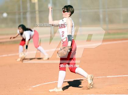 Thumbnail 3 in Prescott vs Ironwood (Sunrise Mountain Invitational) photogallery.